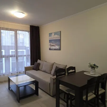 Marina Park Oliwia Apartment *